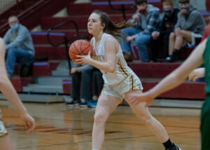 PREP ROUNDUP: Trinity picks up first loss, falls to Charleston Catholic